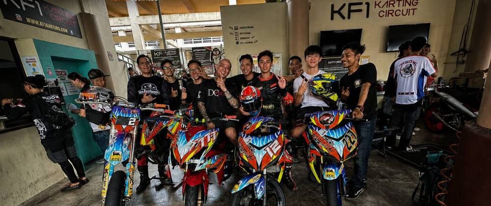 BikeBoyzSG Team Photo